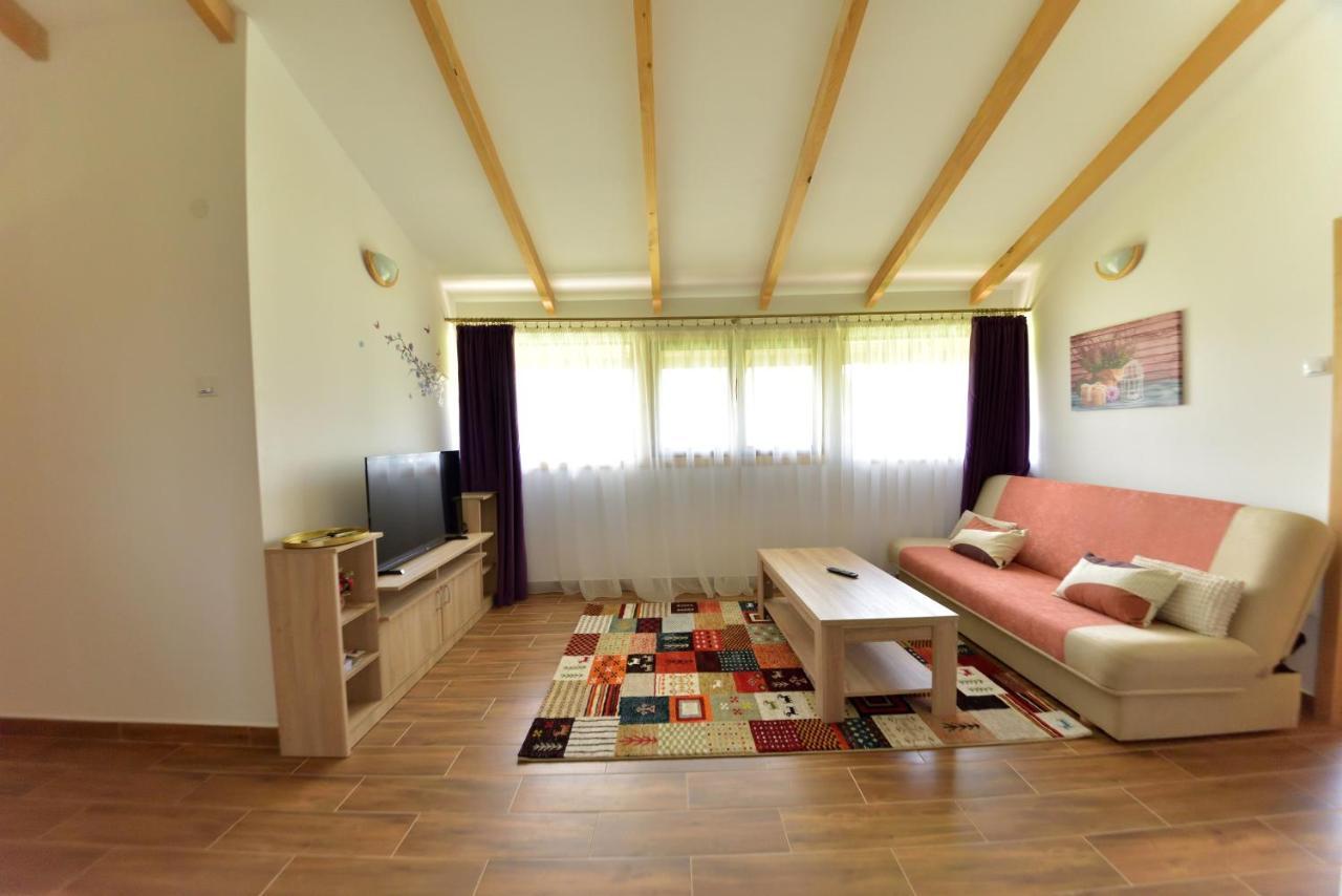 La Livada Villa Valea Danului Exterior foto